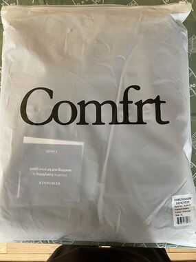 Comfrt Branded Packaged Bedding - Light Gray